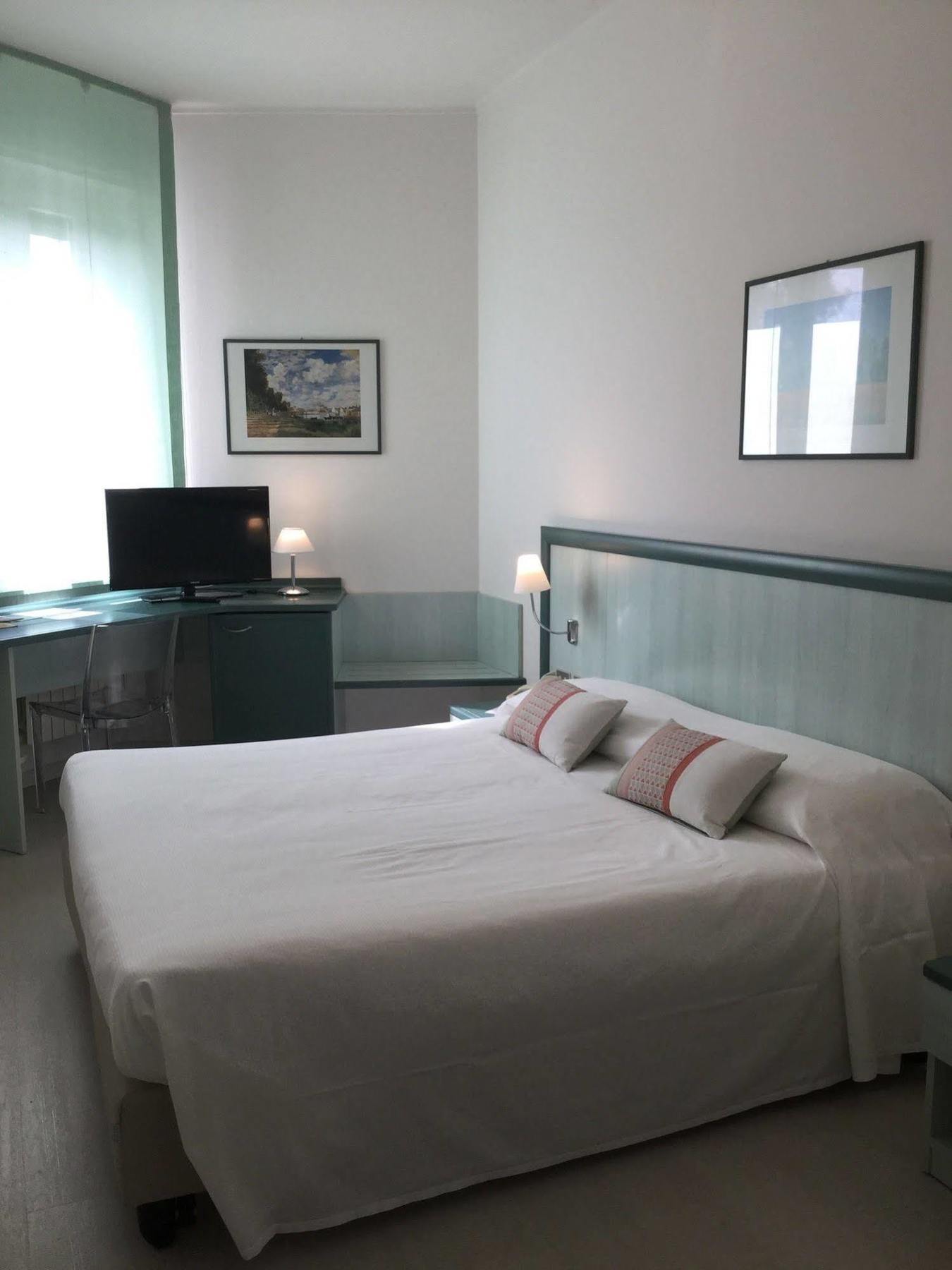 Hotel Europa Alessandria Exterior photo